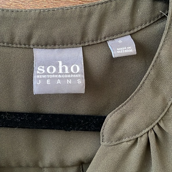 Size small, olive green, New York & Company Soho women’s blouse. - Picture 2 of 4